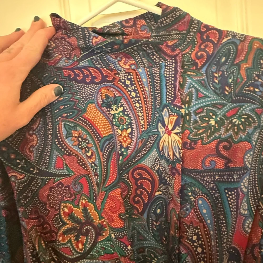 VINTAGE LIZ CLAIBORNE PAISLEY SILK DRESS
GORGEOUS CONDITION LIKE NEW 😍 - Picture 7 of 7